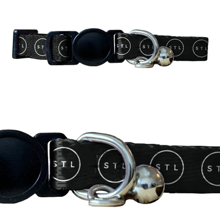 The Purrfect Accessory: Customizable Cat Collars