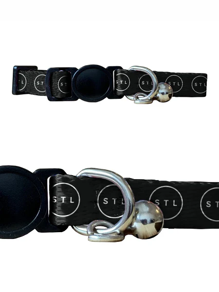 The Purrfect Accessory: Customizable Cat Collars